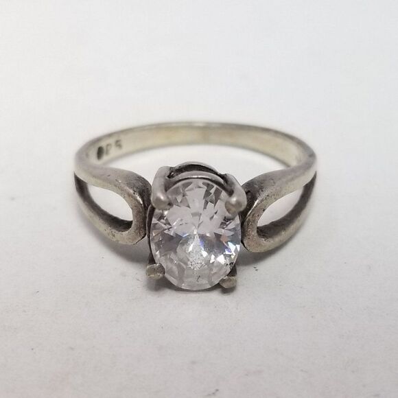 Vintage Sterling Silver Ring with Oval Solitaire Rhinestone Center, Size 5 1/2 - Picture 2 of 8